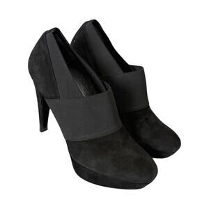 Stuart Weitzman Heels - Size 8 - Black - 5 inch Sleek Heel - Platform Sole